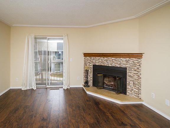 4th image of 2254 Benson Ave APT A
