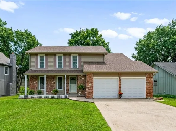 1955 E Sunvale Dr, Olathe, KS 66062