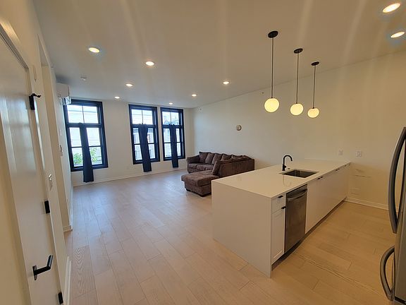 2nd image of 1208 N 29th St #5