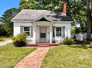 110 Williams St, Williamston, NC 27892