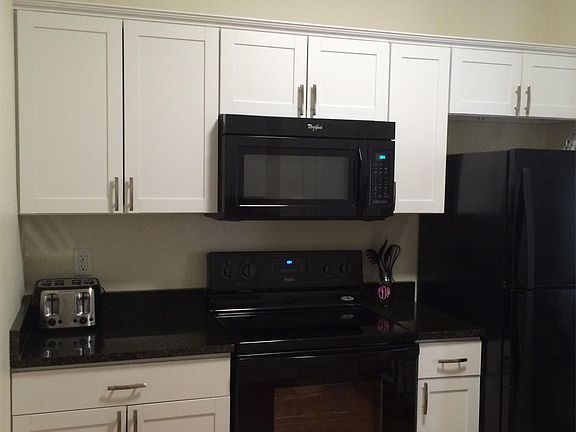 4th image of 96 Lummus Dr APT 209