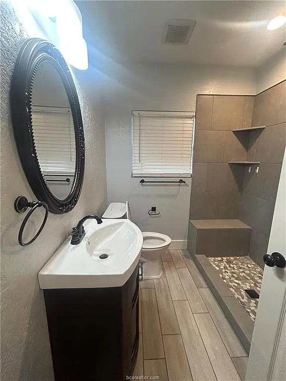 3 bed, 1.5 bath, 1080 sqft, $1,650 — Photo 4