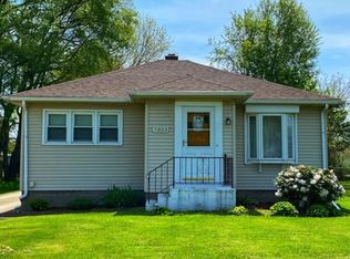 7323 Chestnut St, Fairview, PA 16415