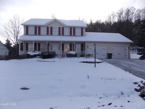 117 Park Forest Ln, Altoona, PA 16601