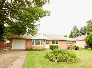 414 N Maple Ave, Wood Dale, IL