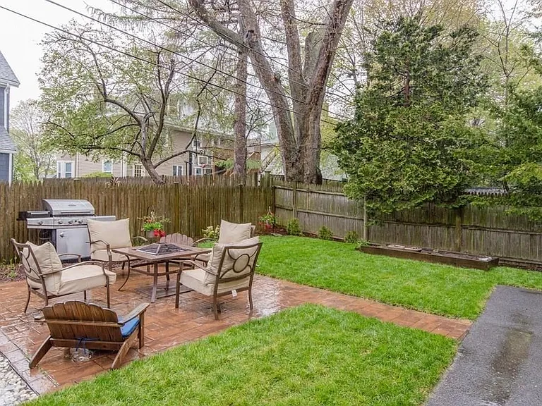 16 Primrose St #2 — Photo 12