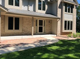W323S4258 Grace Ct, Waukesha, WI 53189