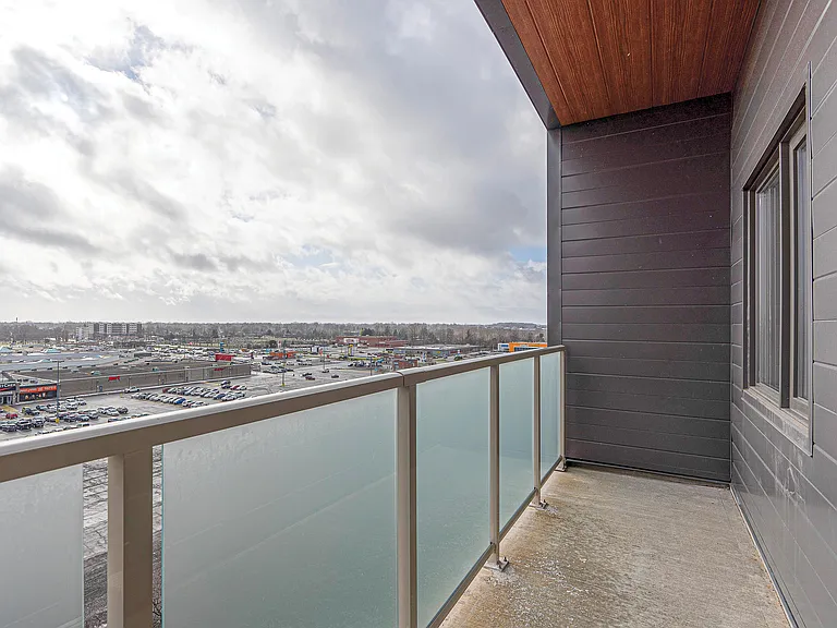 160 Lancaster Dr — Photo 23