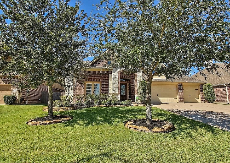 1st image of 4703 Autumn Pine Ln