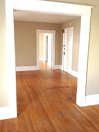 1247 Plainfield Ave NE — Photo 7