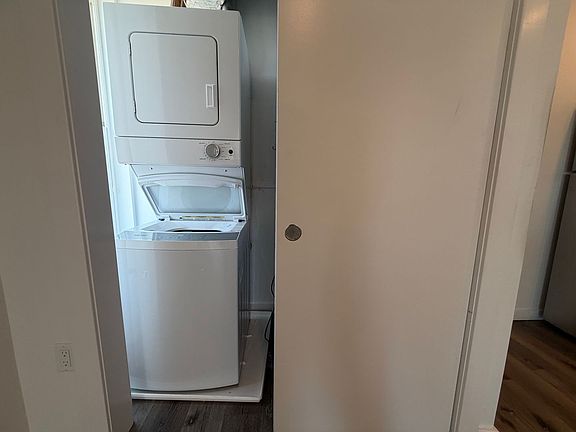 5th image of 240-242 E Girard Ave #8