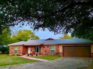 7248 Vivian Ln, Richland Hills, TX 76180