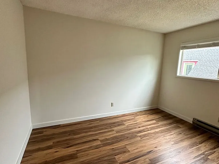 509 N Black Ave #1-8 — Photo 18