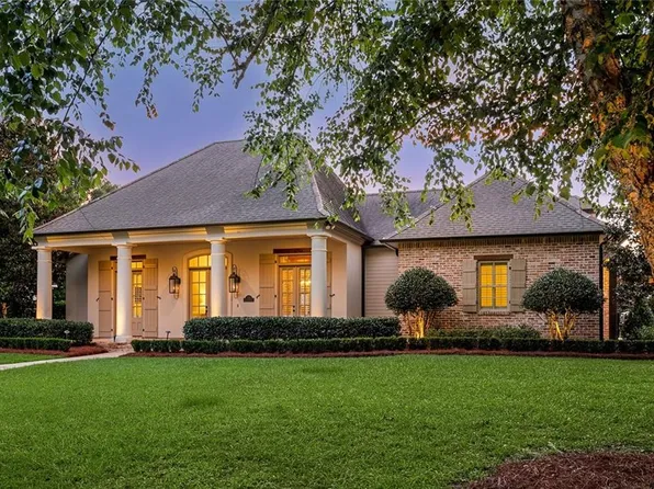 323 Black Jack Oak Dr, Madisonville, LA 70447