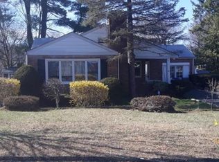 14 Carlton St, Morristown, NJ 07960