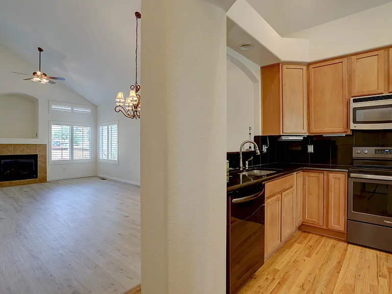16746 Trail Sky Cir — Photo 3
