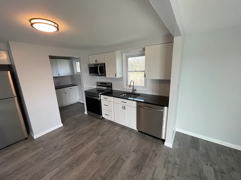 2191 Jagow Rd #4 — Photo 4