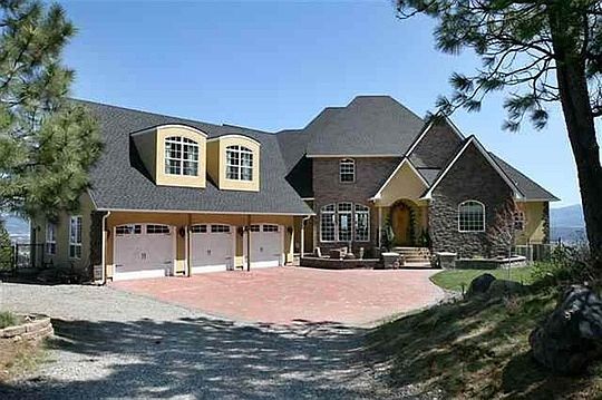 1st image of 2823 S Park Ln