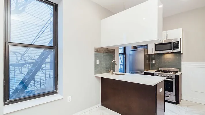 Rented by Nooklyn NYC LLC | media 12