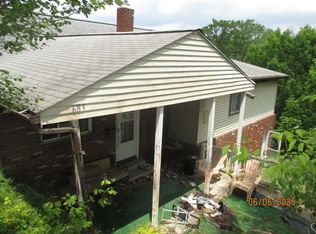 683 Grant Ave, Carnegie, PA 15106