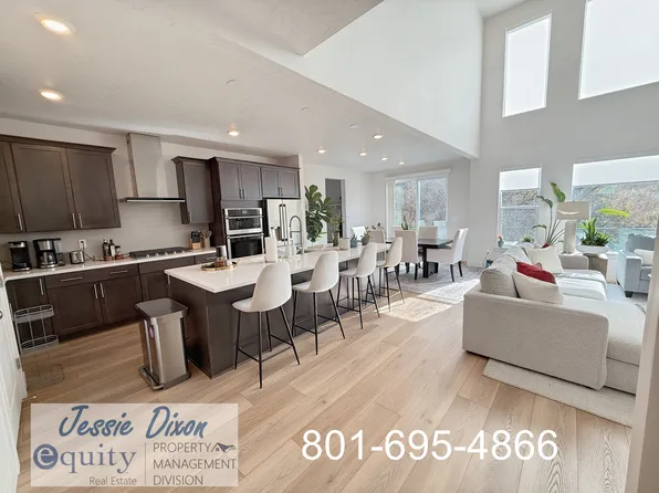 1306 E Talbot Dr, Kaysville, UT 84037