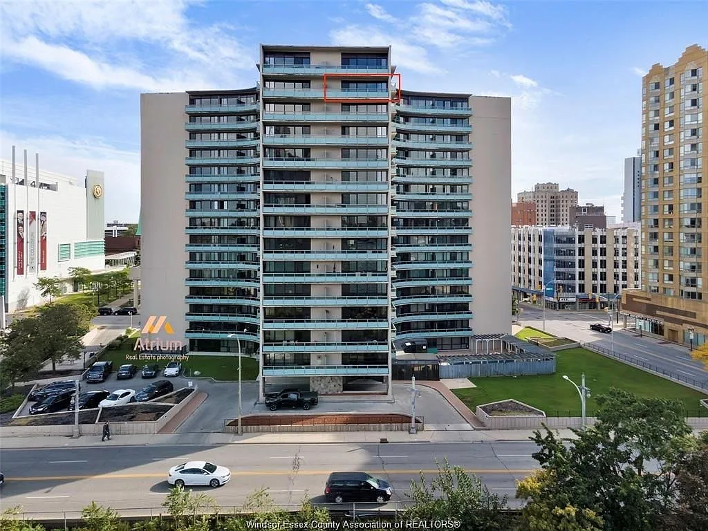 1 bed, 1.0 bath, 750 sqft, $2,500 — Photo 2