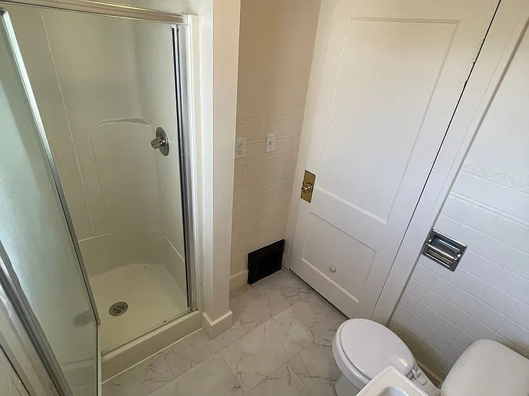 306 Dawes St — Photo 7