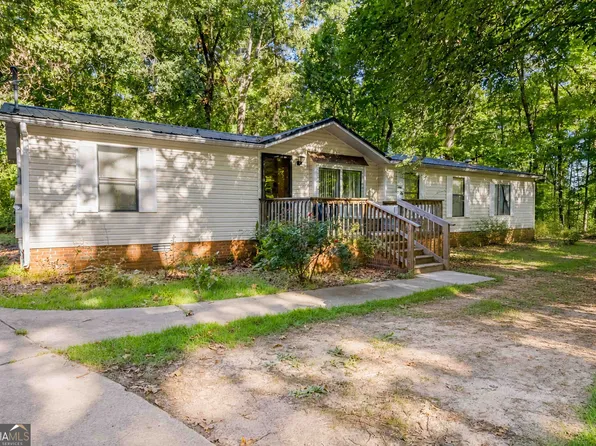 2048 Highway 82, Statham, GA 30666