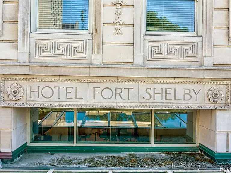 525 W Lafayette Blvd #21B — Photo 43