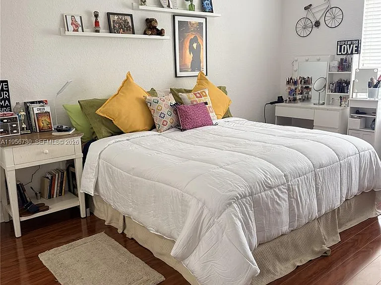 10390 Utopia Cir E — Photo 16