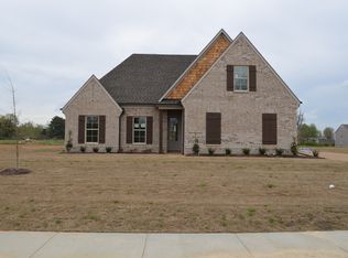 8878 Courtly Cir S, Olive Branch, MS 38654