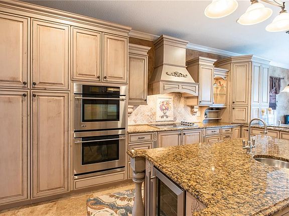 5th image of 7546 Park Springs Cir