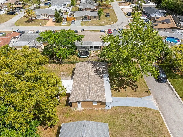 10803 Hyssop St — Photo 32