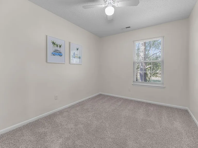 5036 Glenwood Way — Photo 35