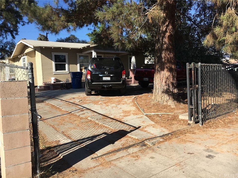 1st image of 754 W 17th St