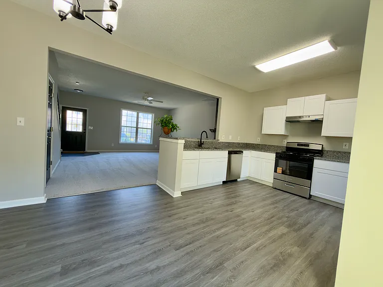 10900 Wittenridge Dr #E8 — Photo 7