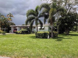 6801 SW 10th Ct, Pembroke Pines, FL 33023