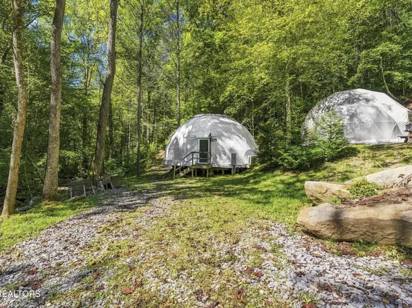 910 Windy Hill Way, Cosby, TN 37722