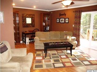 136 Scarborough Pl, Charlottesville, VA 22903