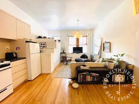 Rented by Brooklyn Heights Real Estate Inc | media 2