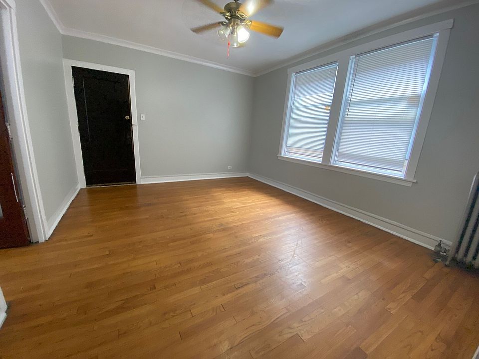 1st image of 3820 N Kedzie Ave APT 1W