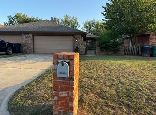 10130 Birkenhead Ct, Yukon, OK 73099