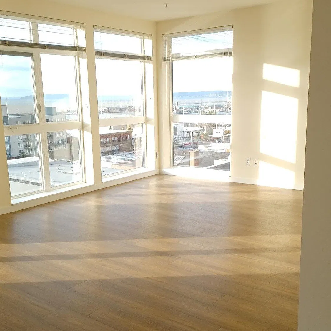 Aero Apartments — Photo 2