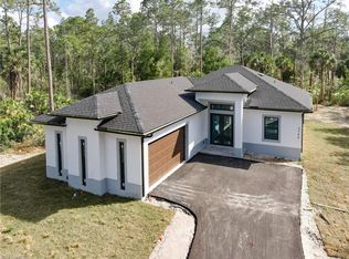 3760 2nd Ave NE, Naples, FL 34120