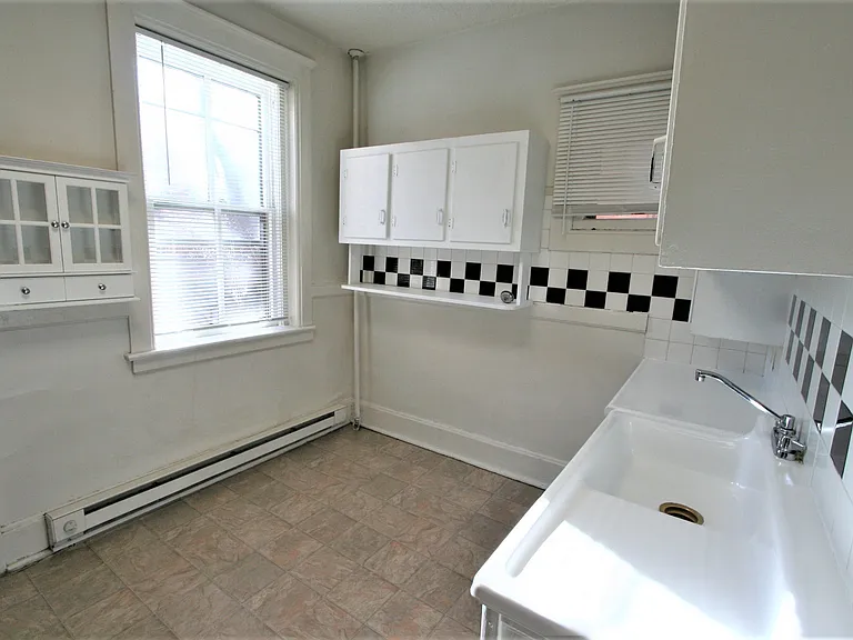 732 E 10th Ave #1 — Photo 9