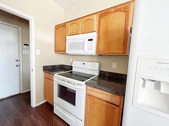 5th image of 10416 Phantom Hill Rd