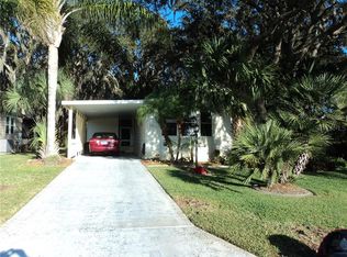 1722 Magnolia Ave, Lady Lake, FL 32159