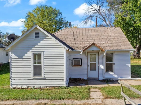602 Howland St, Emerson, IA 51533