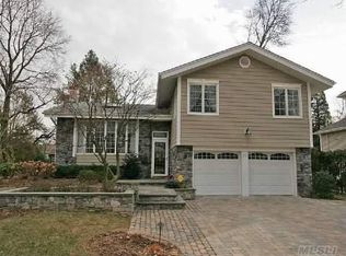 71 Forest Dr, Jericho, NY 11753