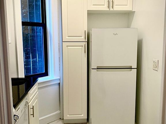 3rd image of 51 7th Ave S APT 3C
